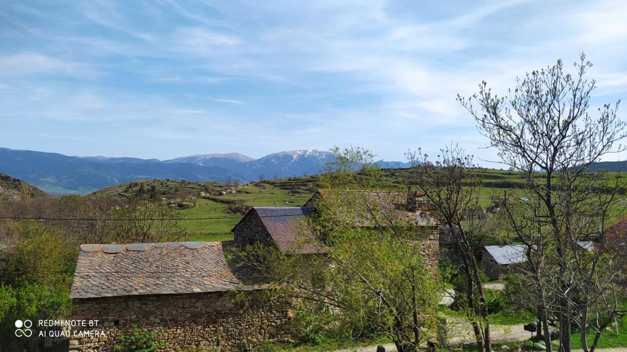 Apartamento Ferme de Béna Enveitg Exterior foto