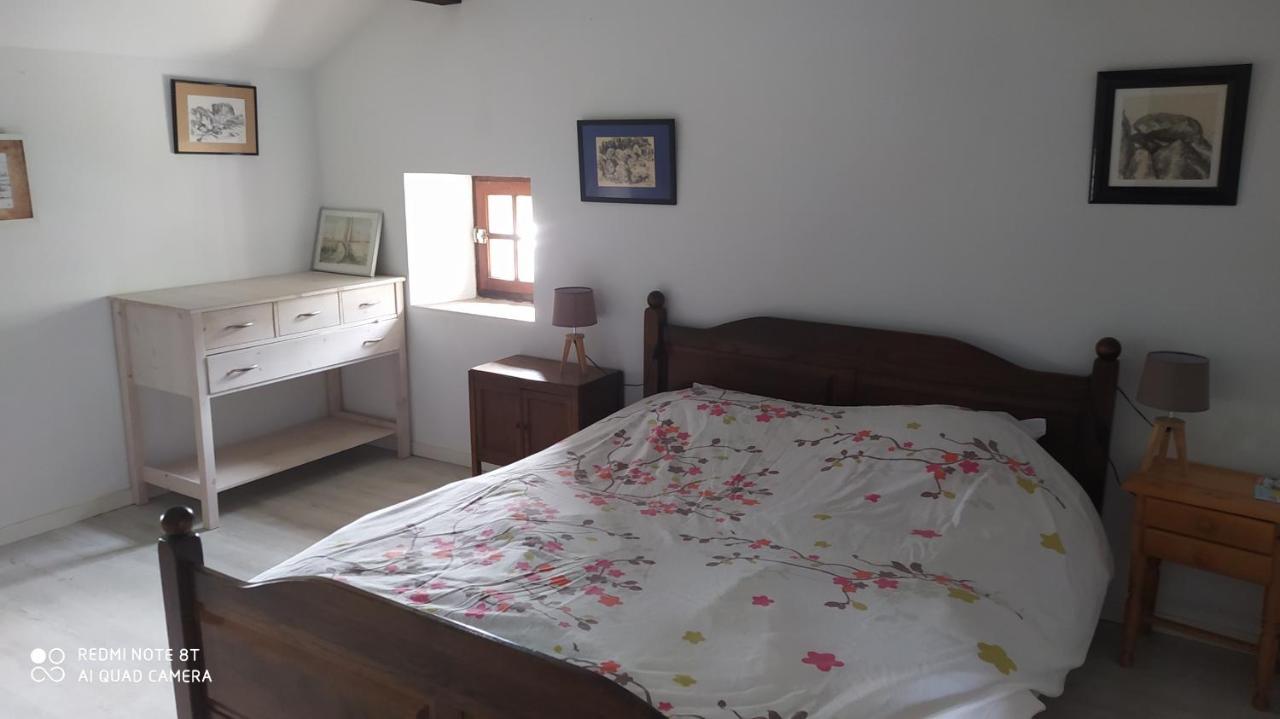Apartamento Ferme de Béna Enveitg Exterior foto