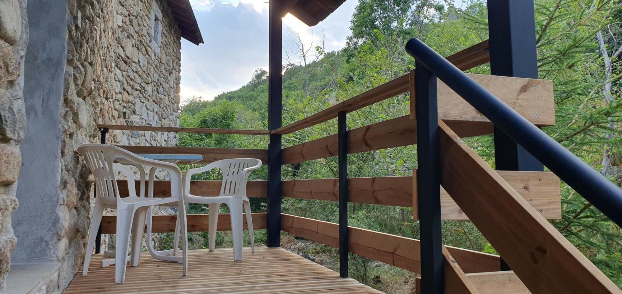 Apartamento Ferme de Béna Enveitg Exterior foto